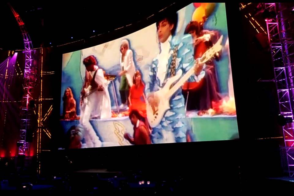 Video dj 60 ft x 32 ft skychurch screen