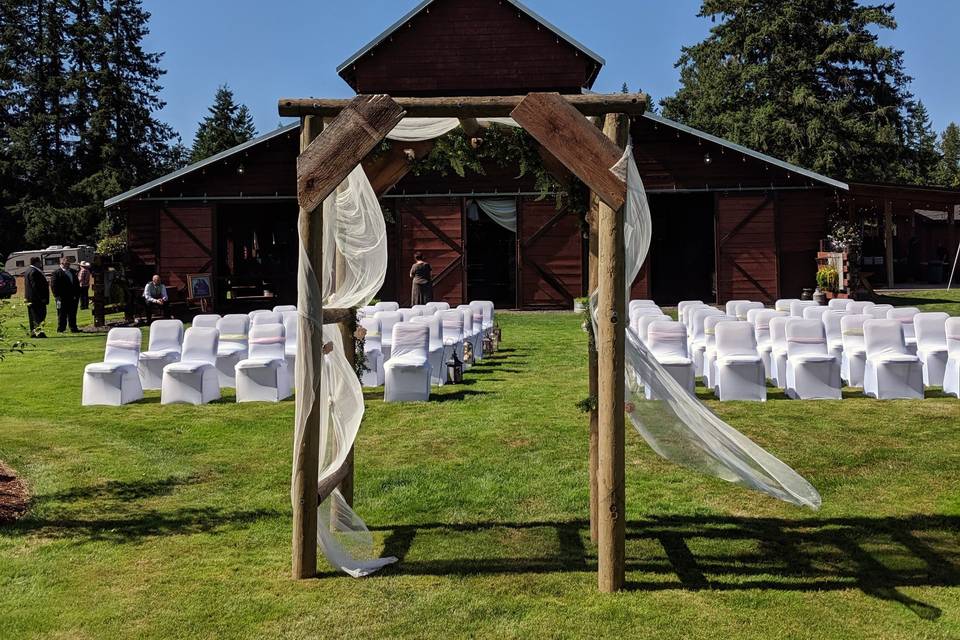 Wedding at Cowlitz River Ranch