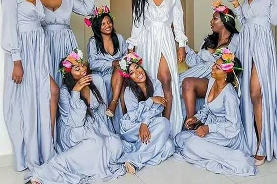 Bride and her bridesmaids/bridesmaid