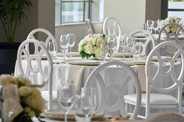 La Vue Ballroom dinner