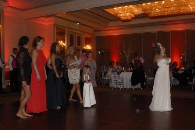Bouquet toss