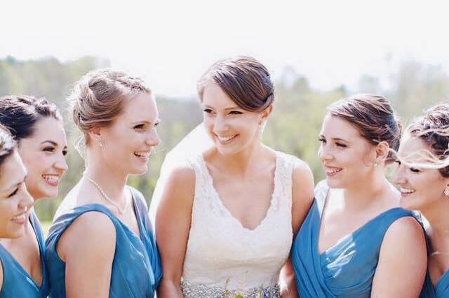 Bride & Bridesmaids