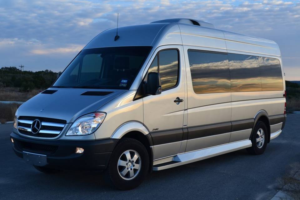 15 Passenger Coach, available in both Coach and Limo Style, Silver or Jet Black (4 hour minimum)