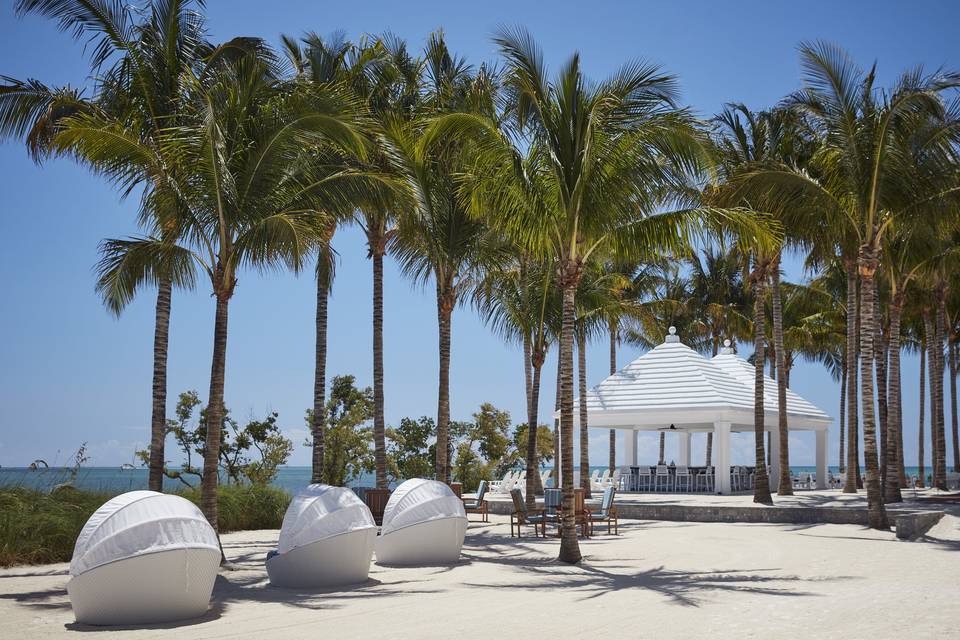 Beach Bar with Seating