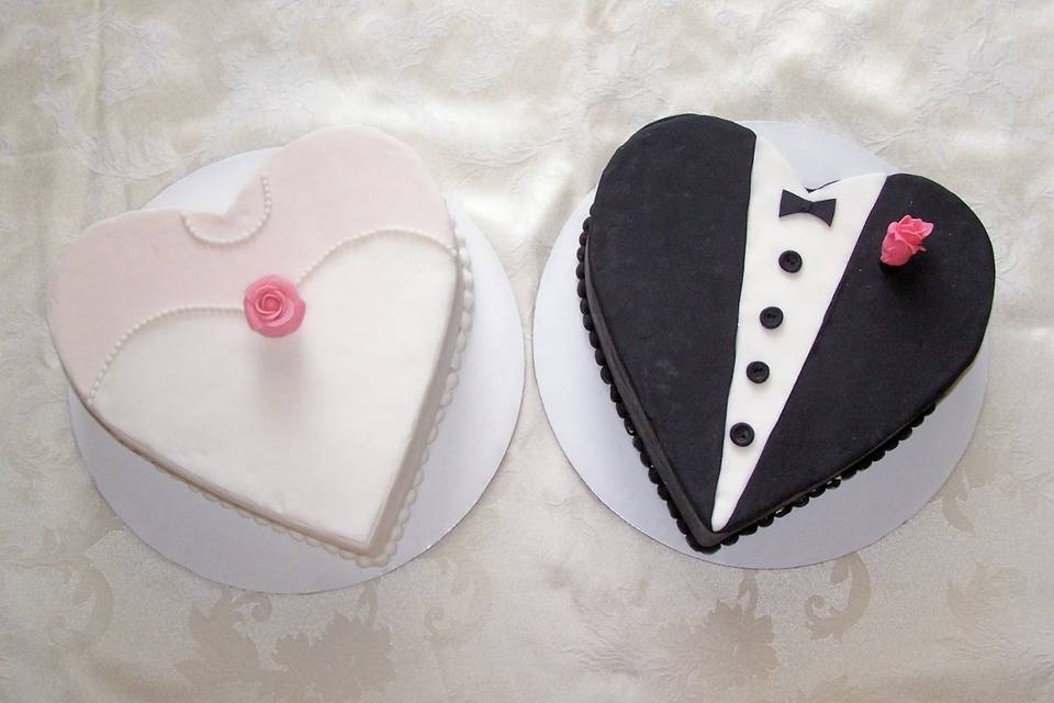 Bride & Groom Heart Cakes