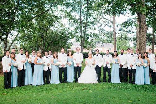 Couple with Bridesmaids and groomsmen