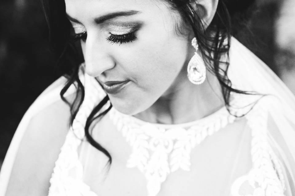 Portrait of the bride - Hippie Girl Photography