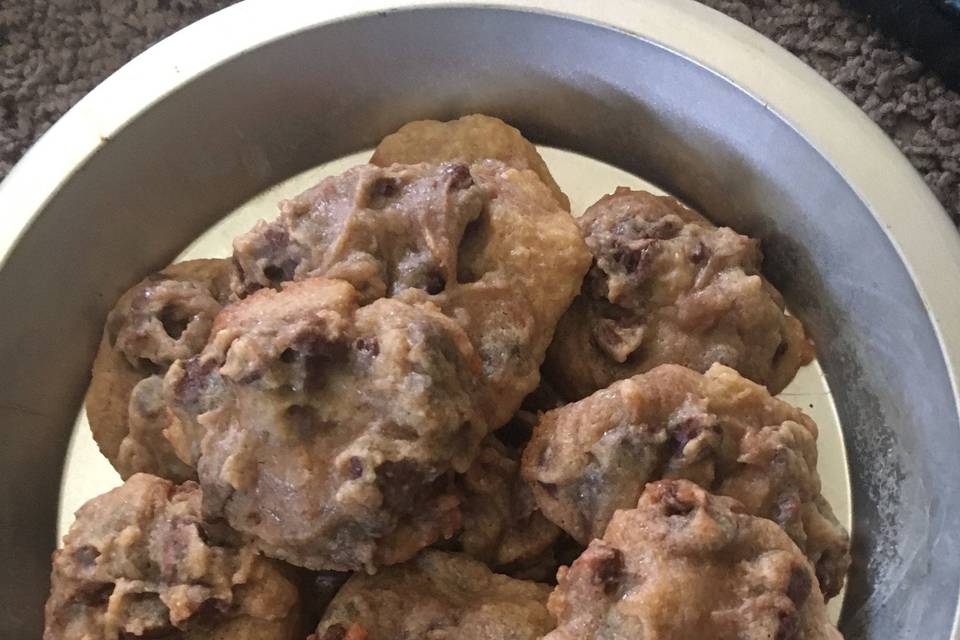 Soft Batch Chocolate Chip Cookies