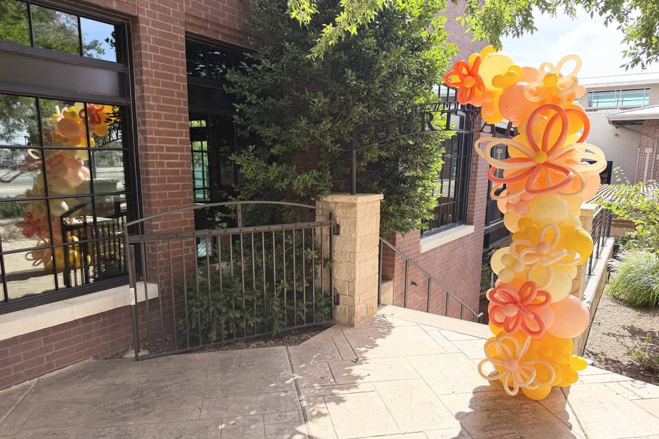 Balloons by the Bunch
