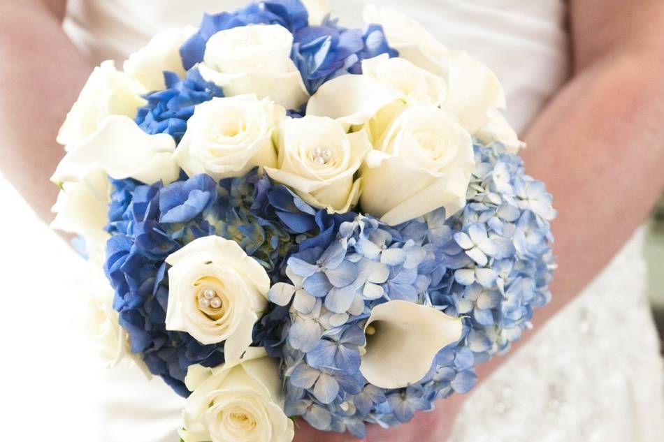 Blue and white bouquet