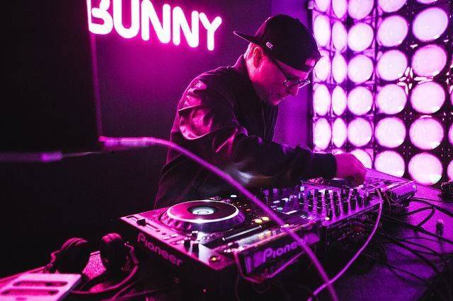 DJ Pink Bunny