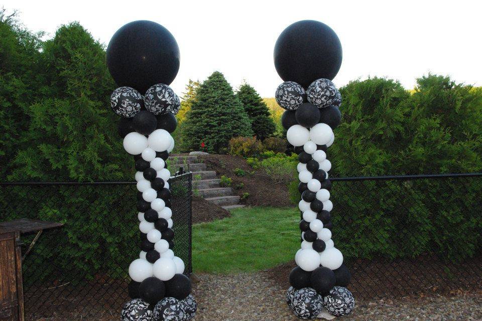 Create an entrance for your guests with stunning 12ft tall balloon pillars