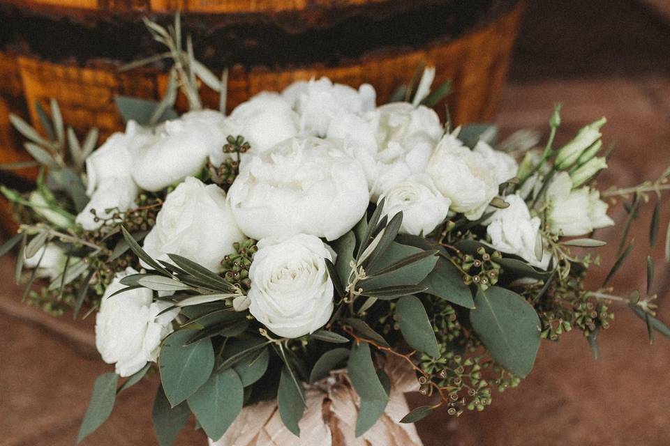White roses & peonies