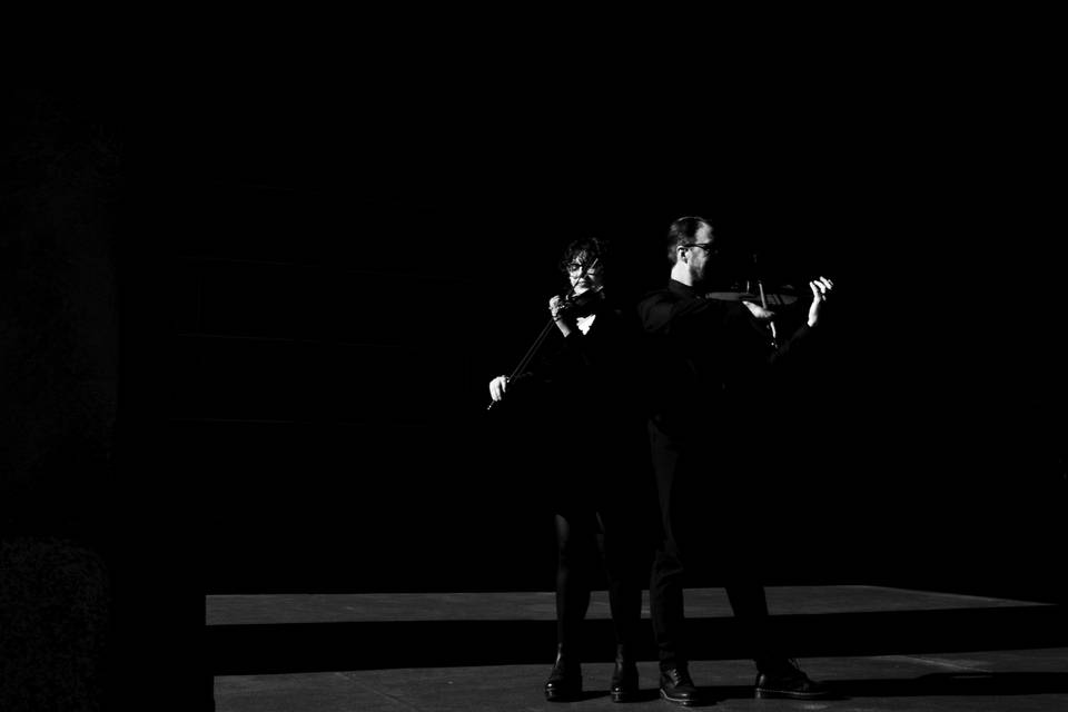 SKYLINE STRINGS linktr.ee/skyl