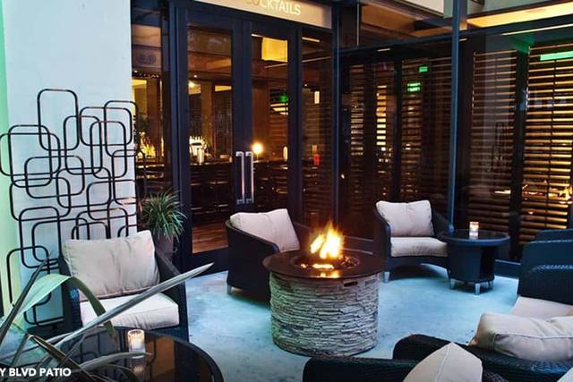 Daily Grill - inside The Westin Los Angeles Airport