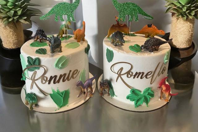 Twin smash cakes