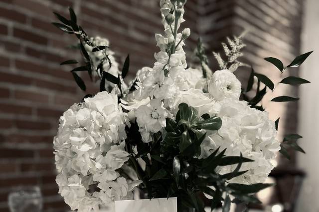 Floral centerpiece