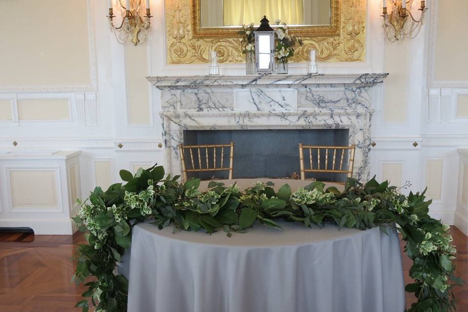 Sweetheart Table Garland