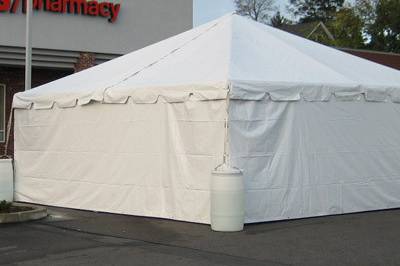 https://cdn0.weddingwire.com/vendor/644931/3_2/960/jpg/1465831237902-solid-tent-walls.jpeg