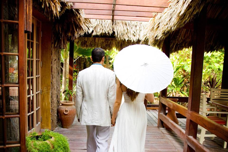 Bride and Groom in Belize