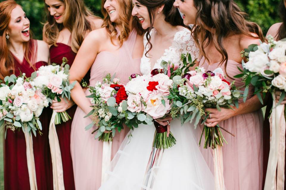 The bride with her bridesmaids