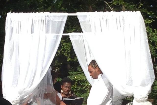 Help Me Tie The Knot Wedding Officiants