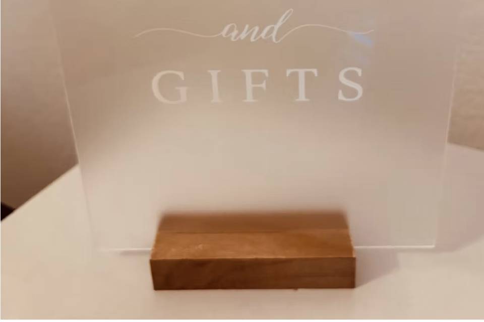 Cards & Gifts Sign