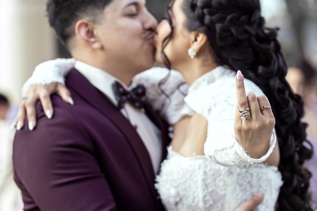 She showed her wedding finger