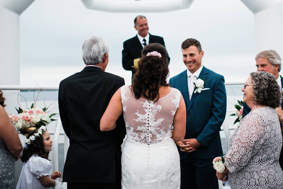 Panoramic views as you wed.