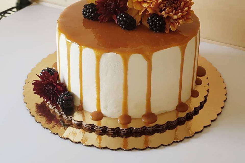 Caramel Drip Cake