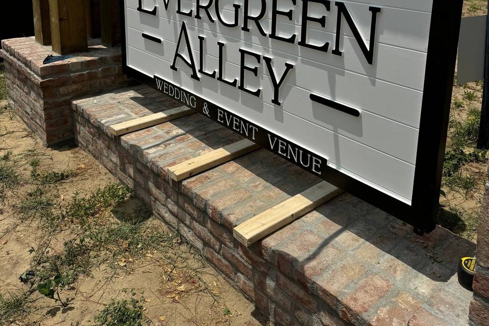 Evergreen Alley