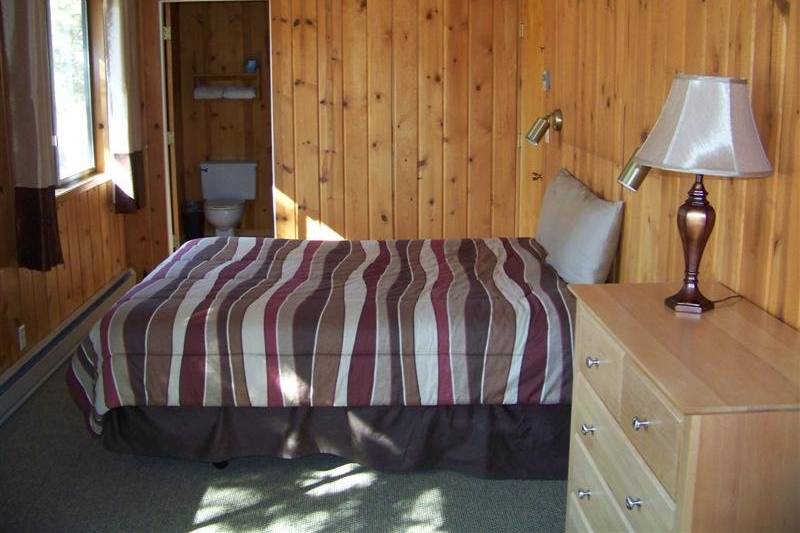 For an additional rental fee Rock Springs Ranch offers the use of 7 newly remodeled cabins with a total of 31 rooms, 28 of the rooms have queen sized beds and 3 of the rooms have twin beds. Each room comes furnished with clean linens and towels. The cabins are all in walking distance of the main Lodge and boast beautiful views of the surrounding area.