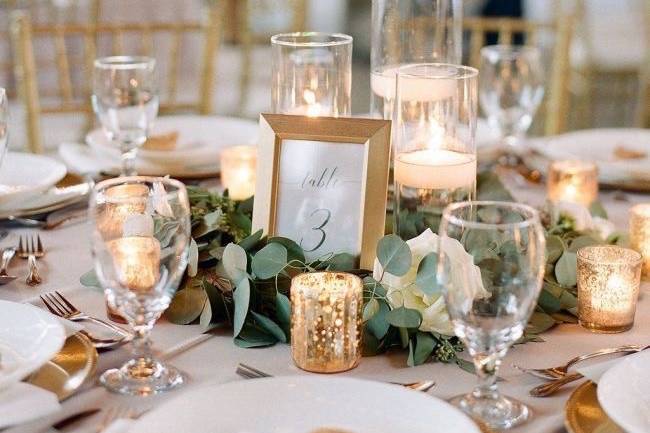 Candles lighting guest table