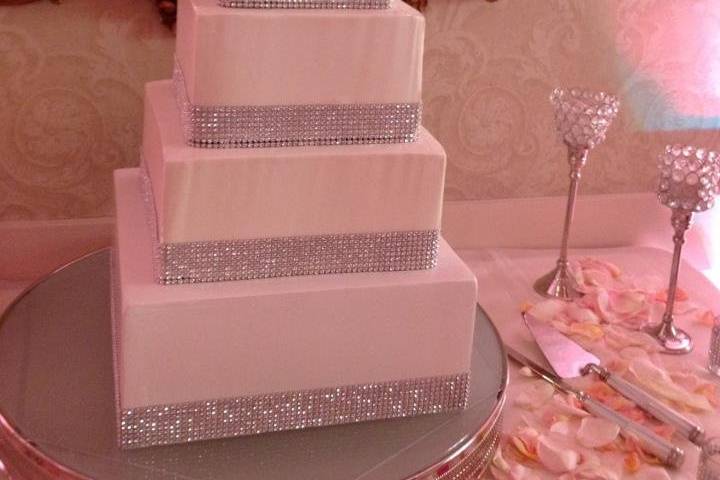 4-tier rectangular wedding cake