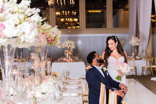 Bride and groom, estate table