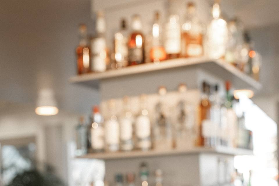 Full Bar