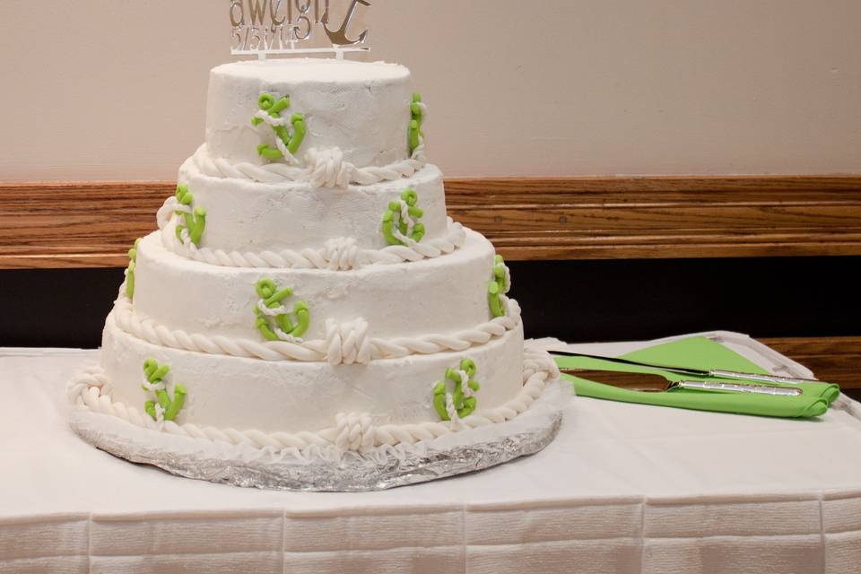 White and green wedding cake