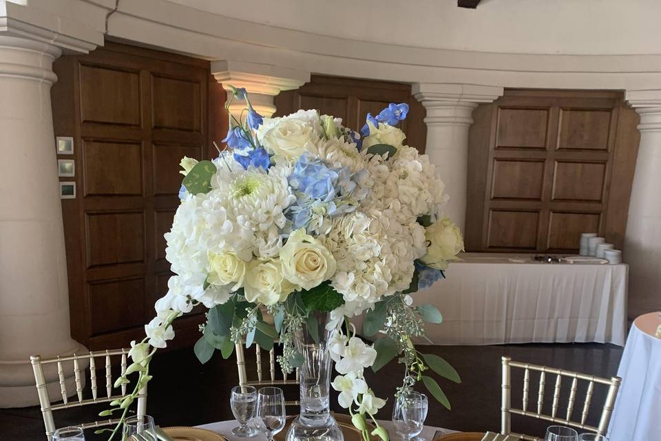 Tall centerpiece