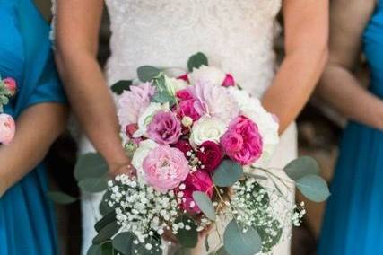 Cascading bouquets