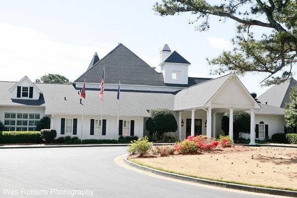 White Columns Country Club