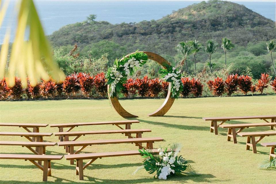 Round arbor in hawaii