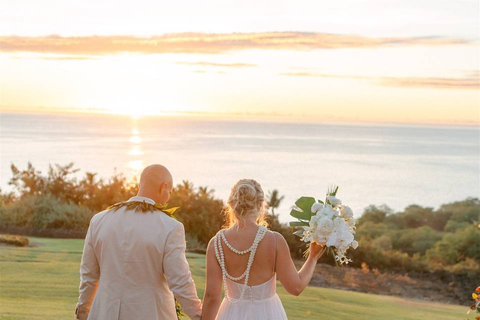 Sunset wedding in hawaii