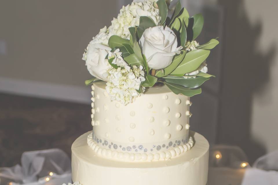 Stunning wedding cake