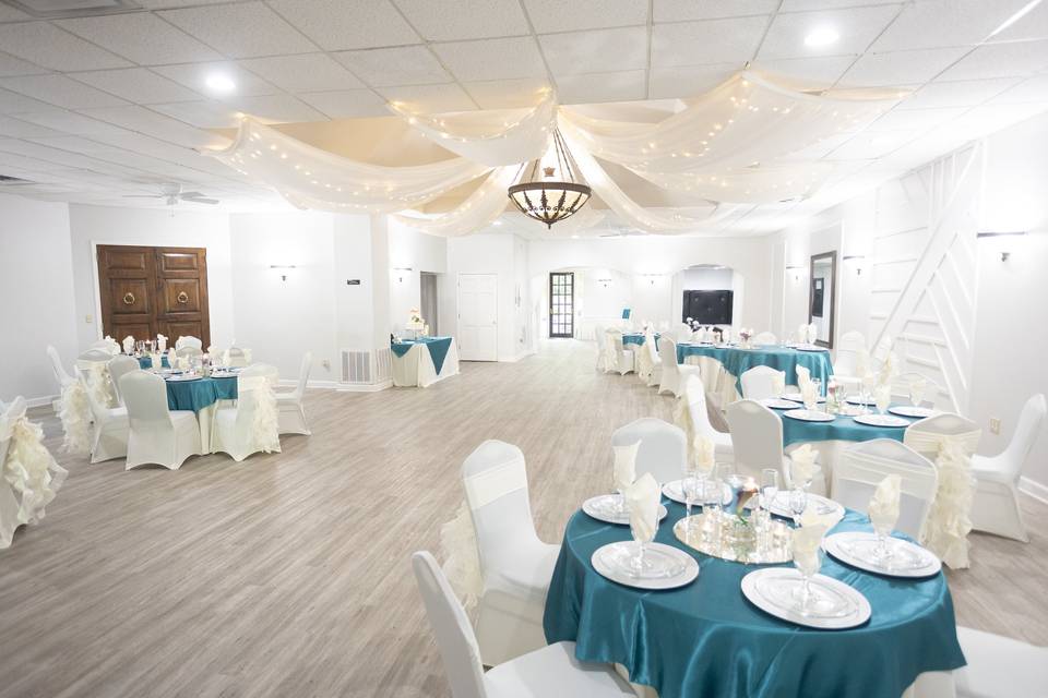 Interior with Teal Colors