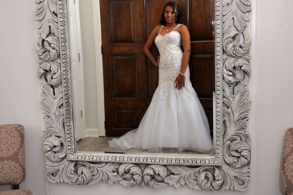Bridal room mirror