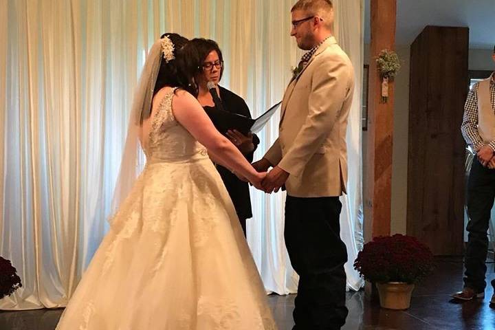 Iowa Wedding Officiant