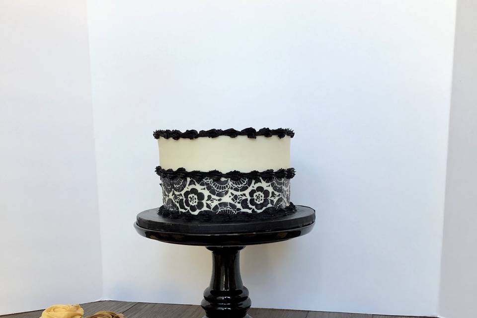 Fancy lace Cake