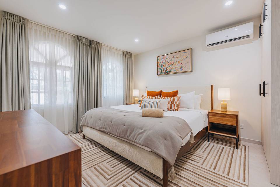 Bedroom 3 ( King)