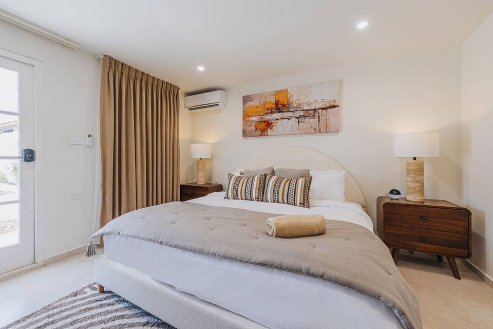 Bedroom 5  (King)