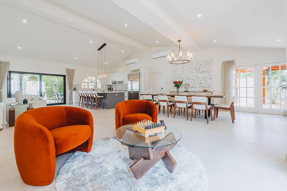 Lounge Area - Games